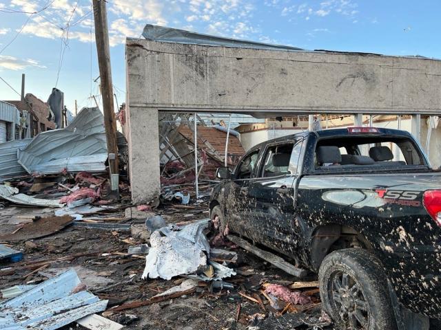 tornado strikes Perryton, Texas